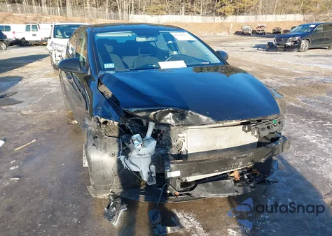 2018 Hyundai Elantra Value Edition из США, поврежденный, VIN 5NPD84LFXJH348538